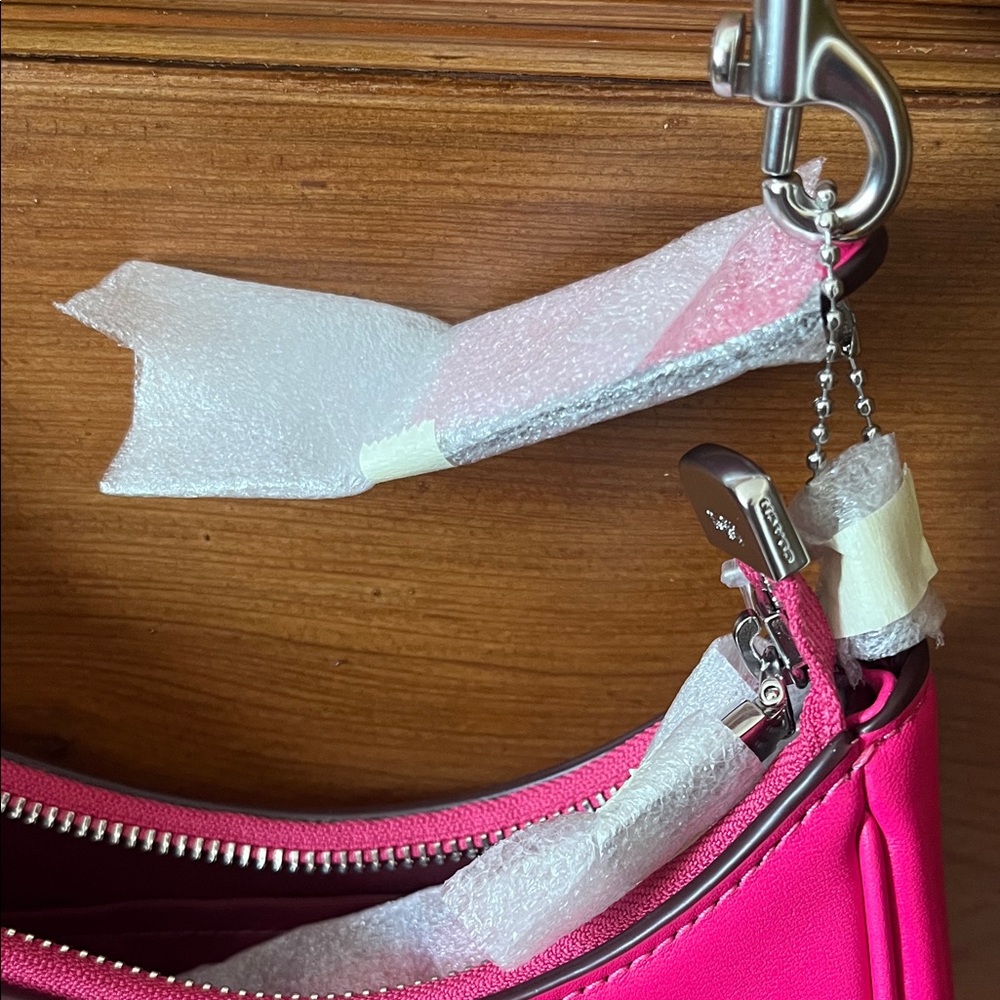 Coach Neon Pink Shoulder Bag - Picture 3 of 8